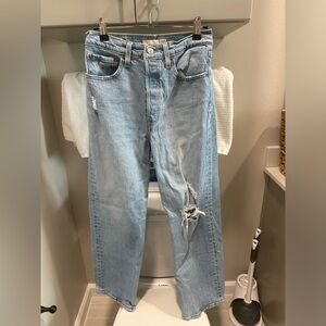 LEVI JEANS